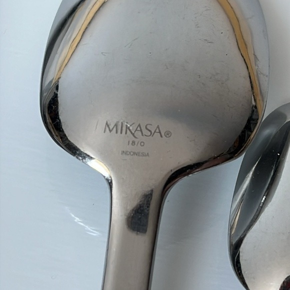 Mikasa Zena Set of 5 Modern Stainless Steel Glossy Table Place Setting - Picture 6 of 10